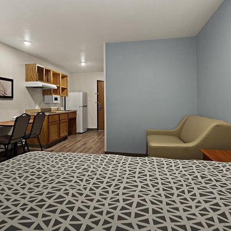 Woodspring Suites Greenville Central I-85 מראה חיצוני תמונה